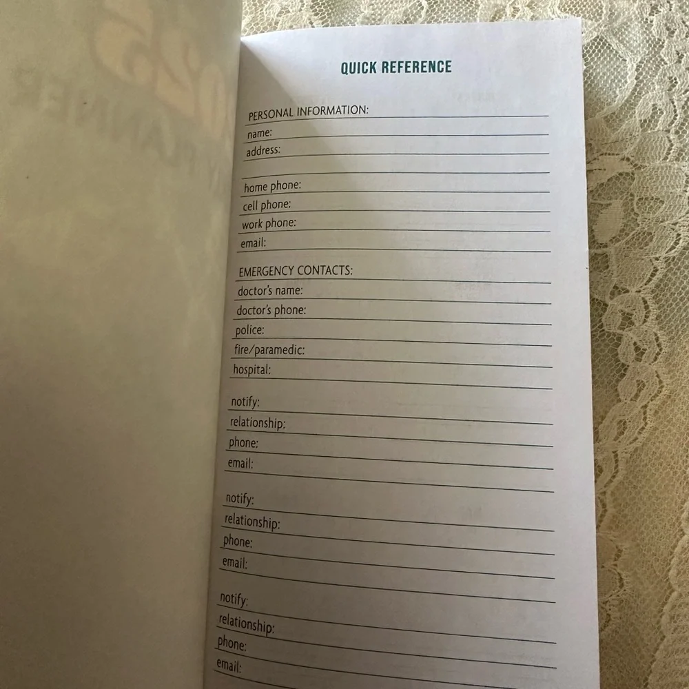 2025 Weekly Pocket Planner Appointment Book (6 1/2 X 4 ) Pay Bills Calendar